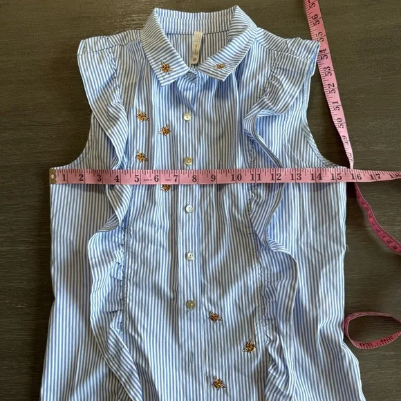 Bee Embroidered Sleeveless Button Down Blouse Ruffle Blue White Sybilla S - Picture 8 of 9